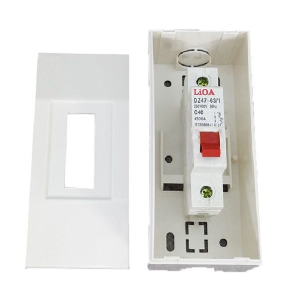 Hộp chứa MCB 1P gắn nổi Lioa SE4CC1